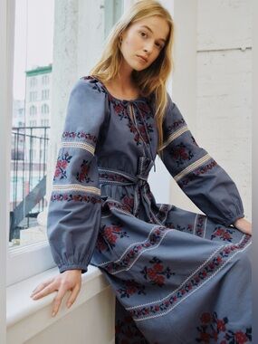 SÉZANE X SEA NY Embroidered Midi Cindya Dress in Size 38 NWT